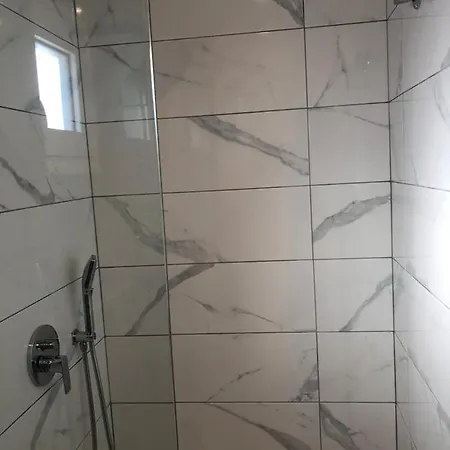 Margarita Fresh Studios פוטוס