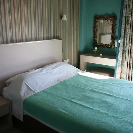 Margarita's Guest house *